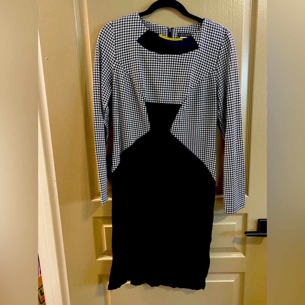 Venus Ladies Dress Size 10.